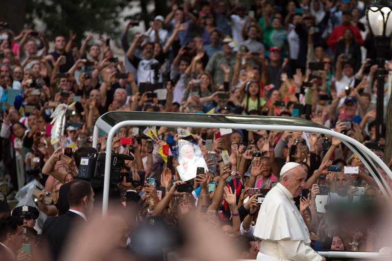 Illustration for article titled The Cool Pope In Central Park: A Totally Worthwhile Five-Hour Ordeal